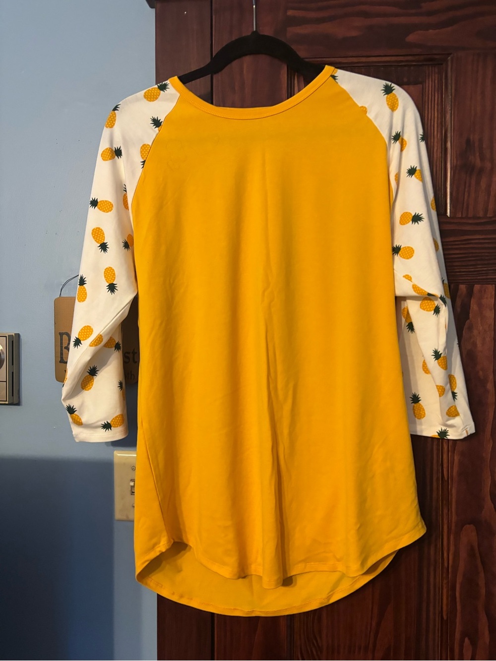 LuLaRoe Randy Yellow Pineapple Raglan Top
